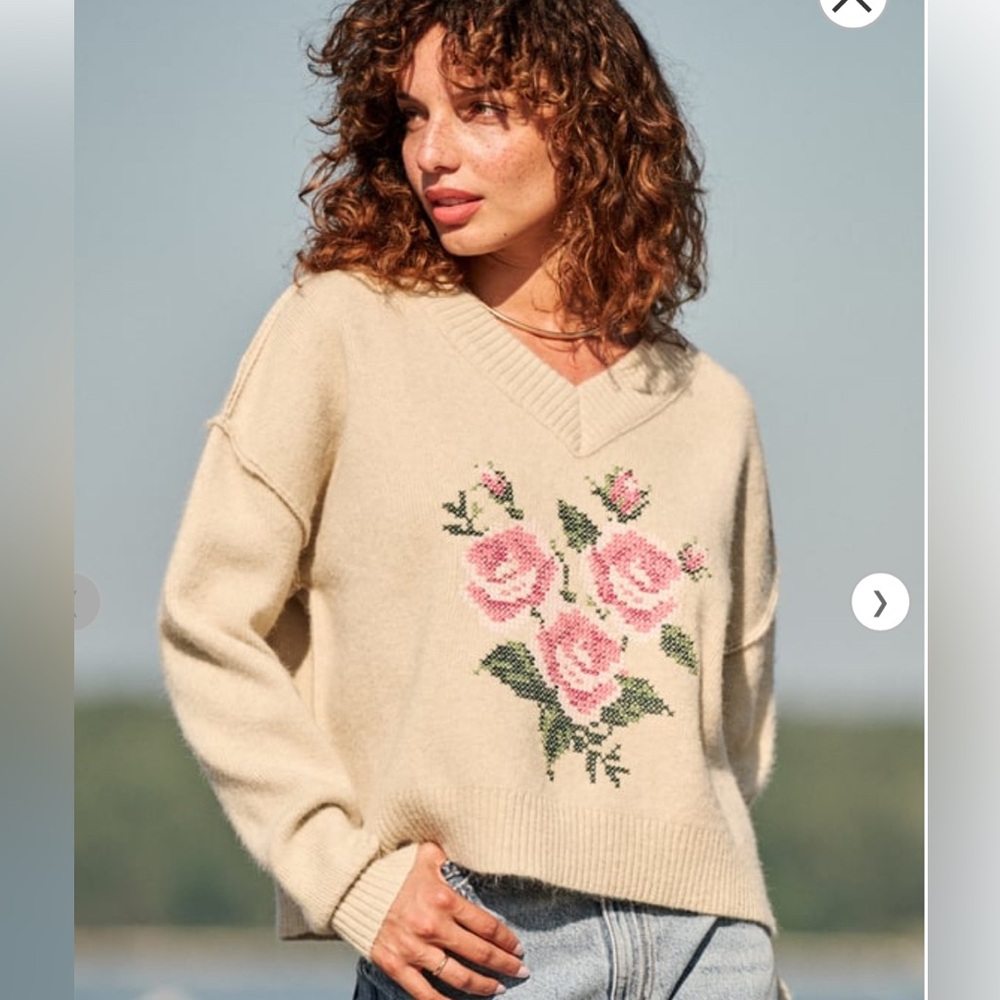 NWT Altard State Floral Embroidered Needle Point Cream Sweater size S